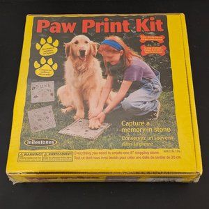 NEW Still Sealed Milestones Paw Print Kit Stepping Stone Kit